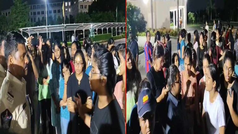 Students Protest: హాస్టల్⁬లో నాసిరకం భోజనంపై ఆందోళన.. విద్యార్థులను బెదిరించిన యాజమాన్యం!
