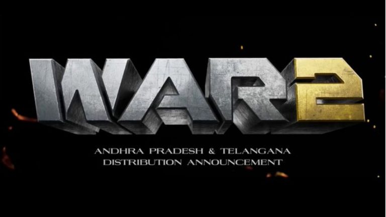 War 2: ఎర్లీ మార్నింగ్ షోస్.. YRF ‘OK’ కోసం వెయిటింగ్?