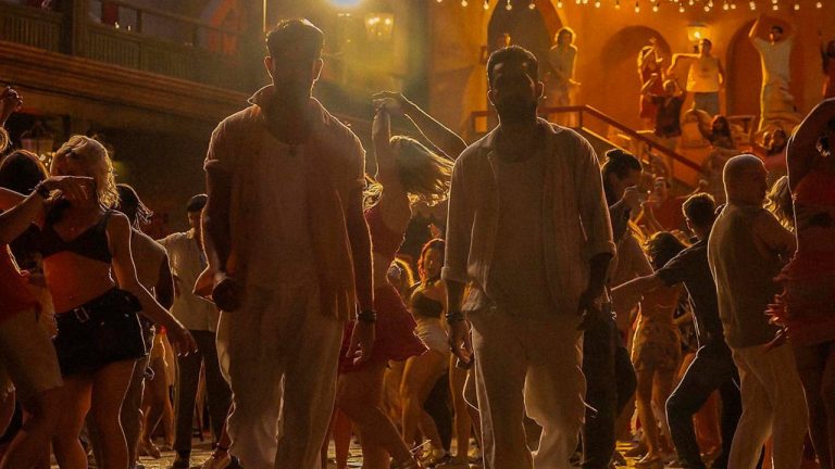 Jr NTR vs Hrithik: అసలైన డ్యాన్స్ వార్.. రెడీగా ఉండండ్రా అబ్బాయిలూ!