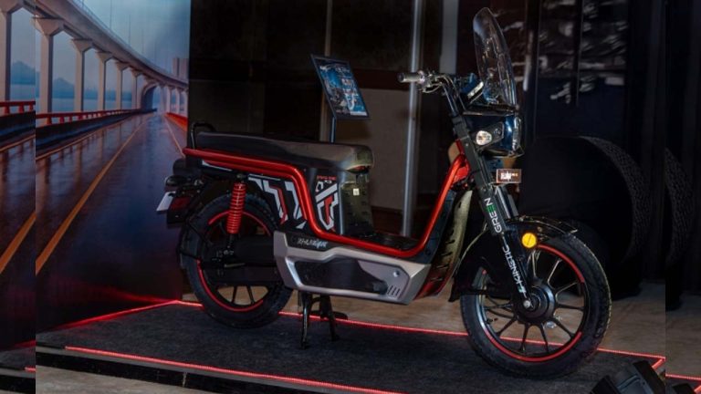 E-Luna Prime: మార్కెట్ లోకి కైనెటిక్ గ్రీన్ ఈ-లూనా ప్రైమ్.. సింగిల్ ఛార్జ్ తో 140KM రేంజ్..