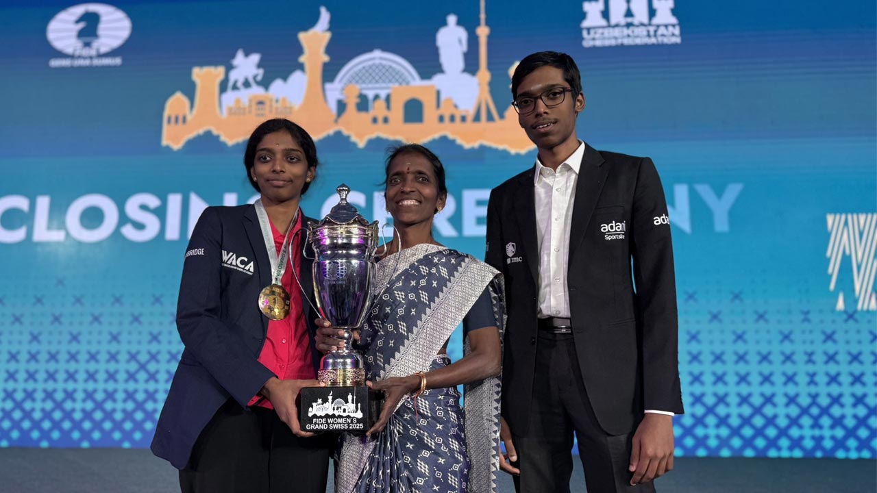 FIDE Grand Swiss: చెస్ క్వీన్ వైశాలి నయా హిస్టరీ.. వరుసగా రెండోసారి FIDE గ్రాండ్ స్విస్ టైటిల్‌ సొంతం.. పీఎం మోడీ అభినందనలు