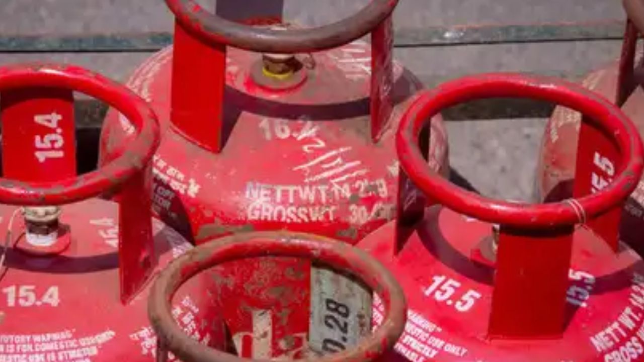 Gas Cylinder Code: గ్యాస్ సిలిండర్‌పై ఉండే కోడ్ అర్థం మీకు తెలుసా?