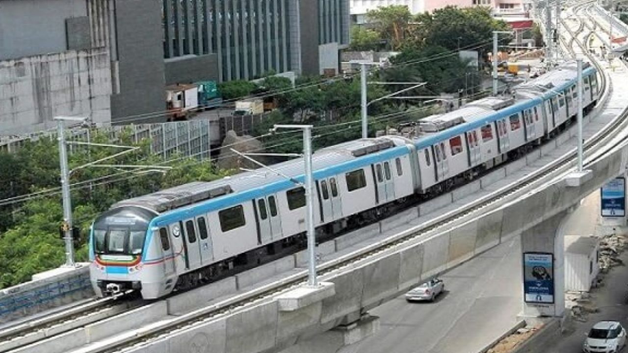Hyderabad Metro: మెట్రో రాకపోకల సమయాల్లో మార్పులు.. లాస్ట్ ట్రైన్ మధ్యరాత్రి 1 గంట వరకు