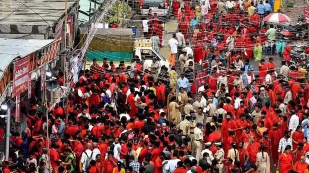 Indrakeeladri Devotees