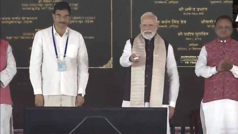 PM Modi: బీఎస్ఎన్ఎల్ 4జీ టవర్లను ప్రారంభించిన మోడీ