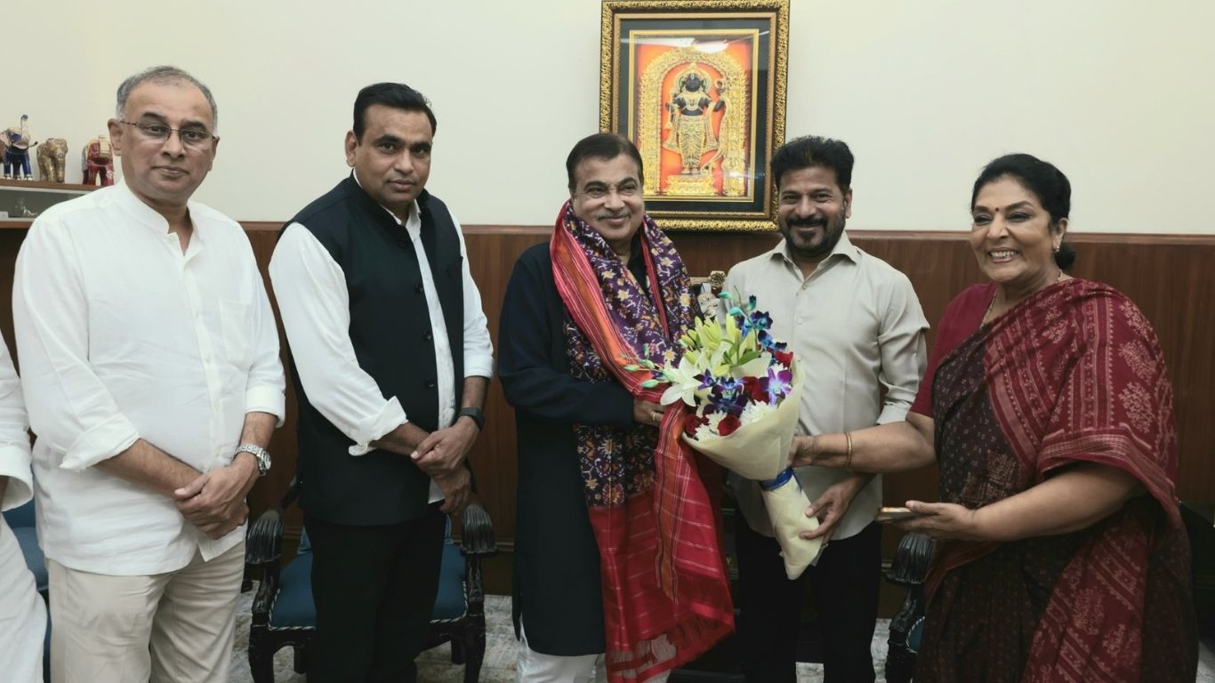 Revanth Reddy: ఆర్‌ఆర్‌ఆర్‌ ప‌నుల ప్రారంభానికి అనుమతివ్వండి.. గడ్కరీకి సీఎం రేవంత్ విన‌తి!