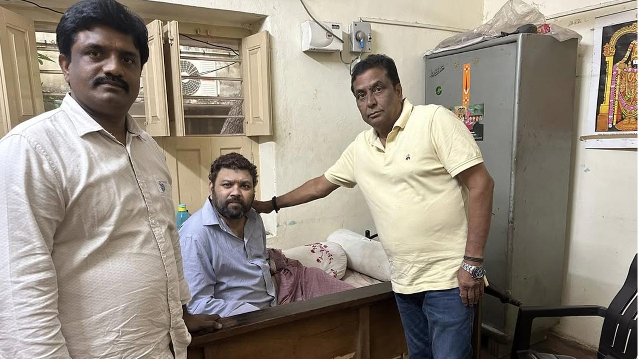 Comedian Ramachandra :  కమెడియన్ కు పక్షవాతం.. నటుడు కిరణ్‌ ఆర్థిక సాయం..