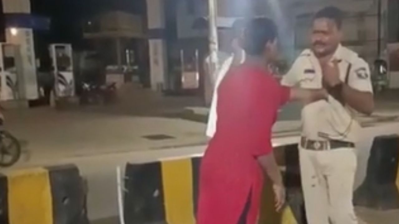 Vijayawada: మద్యం మత్తులో యువతితో గొడవ పడిన కానిస్టేబుల్.. అడ్డుకున్న మరో కానిస్టేబుల్…