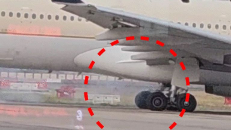 luknow Air Port: విమానం టైర్‌ భాగం నుంచి మంటలు…  తప్పిన పెను ప్రమాదం