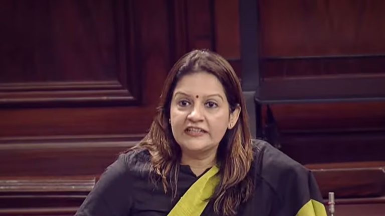 Mumbai: డిప్యూటీ సీఎంపై మహిళా ఎంపీ విమర్శలు..