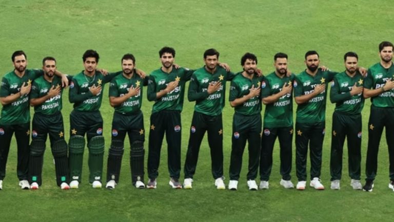 IND vs PAK: భారత్‌-పాకిస్థాన్ మ్యాచ్‌లో బిగ్ మిస్టేక్ .. వీడియో వైరల్!