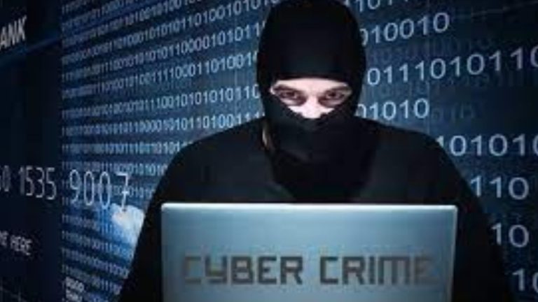 Cyber Criminals: ఎత్తుకు పైఎత్తు వేస్తున్న కేటుగాళ్లు… టెక్నాలజీతోపాటే… సైబర్‌ నేరగాళ్లూ అప్‌డేట్‌