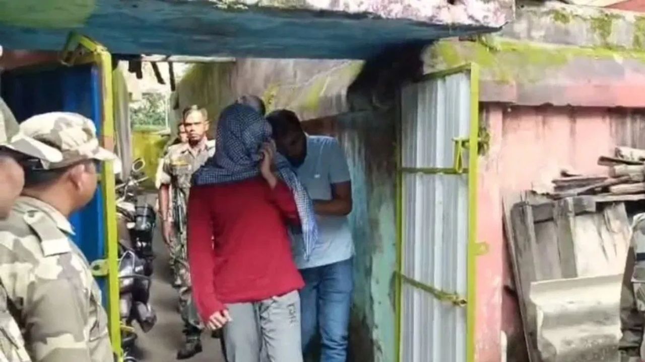 ISIS Terrorist Arrested in Delhi: దేశవ్యాప్తంగా 12 కి పైగా ప్రదేశాలలో దాడులు..  ఐసిస్ ఉగ్రవాది అరెస్ట్