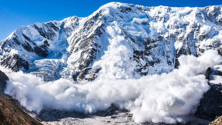 Siachen Tragedy: సియాచిన్‌లో విషాదం.. ఆర్మీ అధికారులను బలిగొన్న మంచు