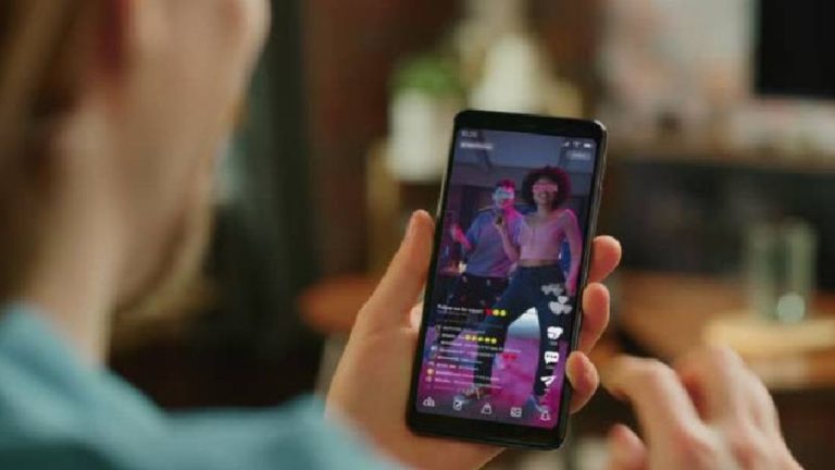 Social Media Reels Addiction: రీల్స్ ఎక్కువగా చూస్తున్నారా? అయితే ఈ సమస్యలు మీతోనే!