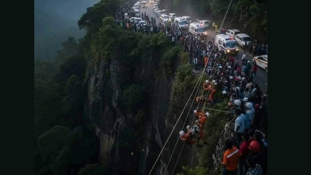 Sri Lanka: శ్రీలంకలో ఘోర విషాదం.. లోయలో పడ్డ బస్సు.. 15 మంది మృతి