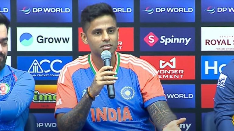 Asia Cup 2025: ప్లేయింగ్ 11ను మీకు మెసేజ్ చేస్తా.. శాంసన్‌పై ప్రశ్నకు సూర్య రిప్లై!