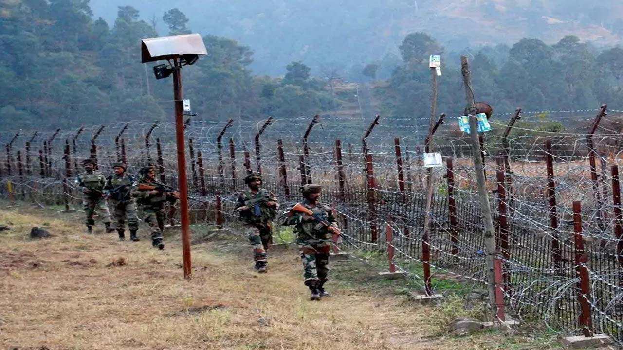 Terrorist Encounter: అమిత్ షా టార్గెట్‌గా ఉగ్రచొరబాట్లు.. గట్టిగా బదులిచ్చిన ఇండియన్ ఆర్మీ