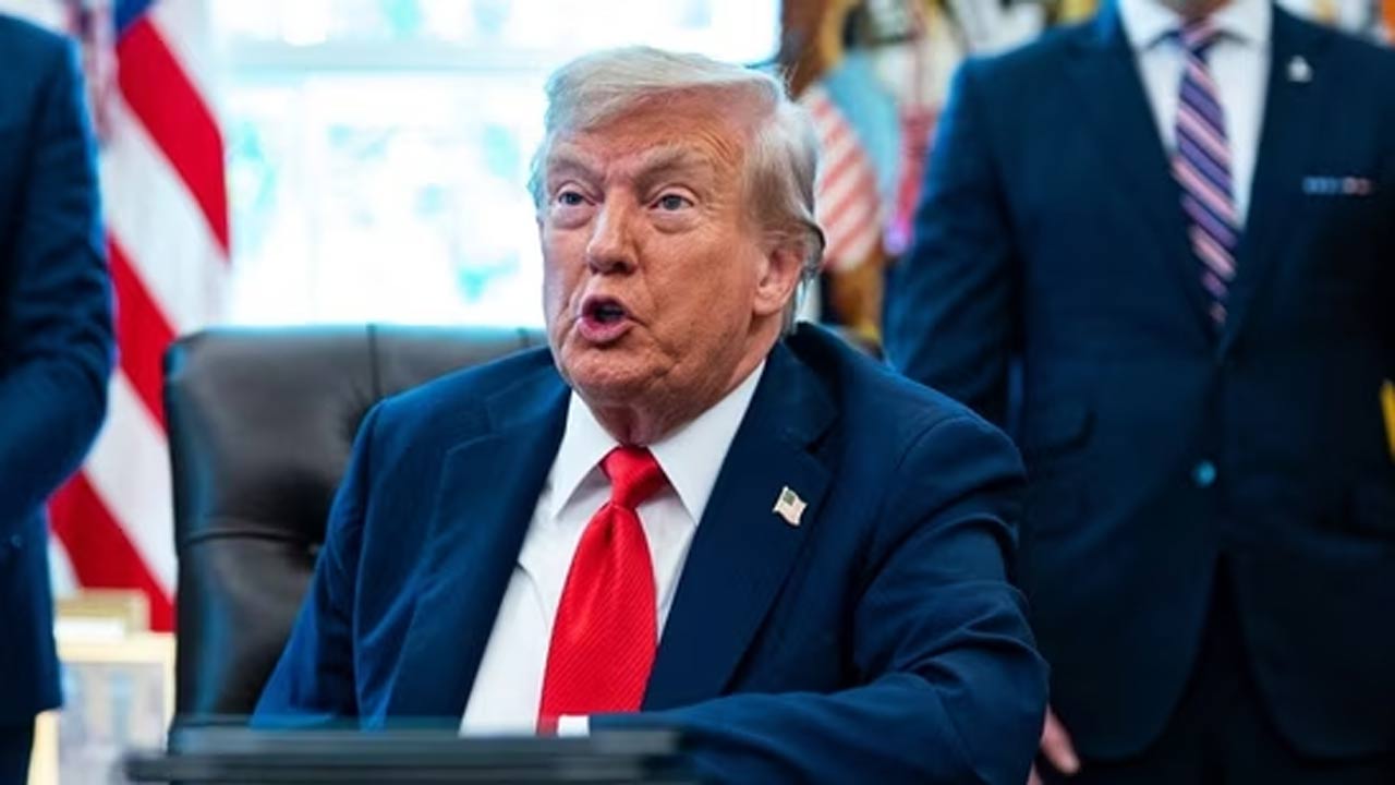 Trump: అలాగైతే అమెరికా నాశనమే.. టారిఫ్ తీర్పుపై ట్రంప్ తీవ్ర వ్యాఖ్యలు