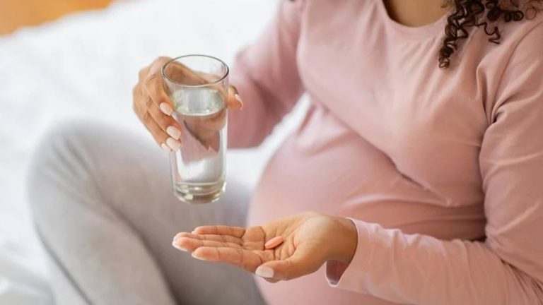 Paracetamol Pregnancy Safety: గర్భిణీలు పారాసెటమాల్ వాడితే ప్రమాదమా? ట్రంపరితనంలో నిజమెంత!