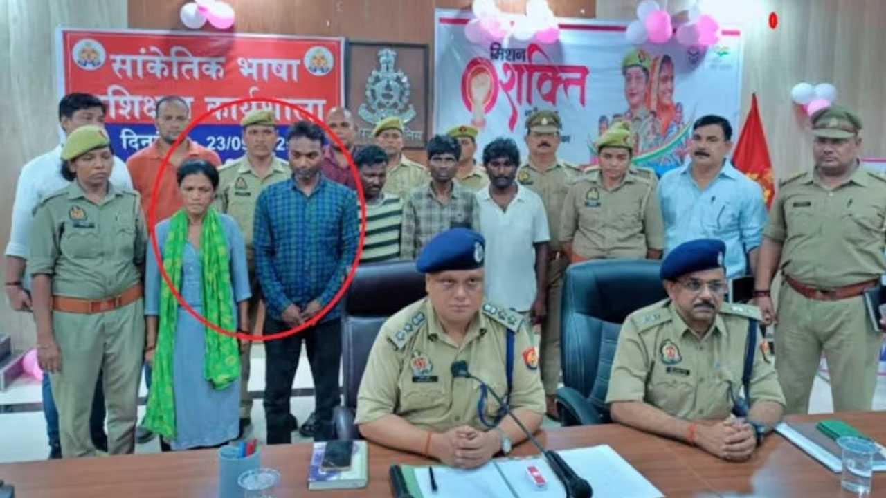 Mirzapur: దుర్గామాతపై అసభ్యకర పాట పాడిన ఫోక్ సింగర్.. తెరవెనుక ఫేమస్ రచయిత..!