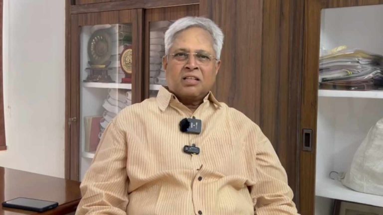Undavalli Arun Kumar: ఉపరాష్ట్రపతి ఎన్నికలపై ఉండవల్లి సంచలన వ్యాఖ్యలు.. ఇదే రైట్‌ టైం..!