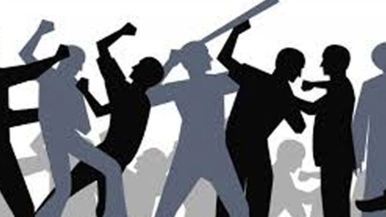 Kakinada:  నిమజ్జనం కోసం రెండు వర్గాల మధ్య ఘర్షణ… అసలేమైందంటే..