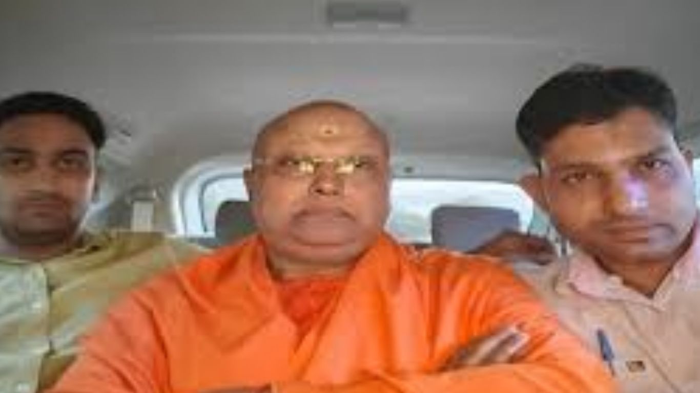 Agra:  లైంగిక వేధింపుల కేసులో ఢీల్లీ బాబా అరెస్ట్