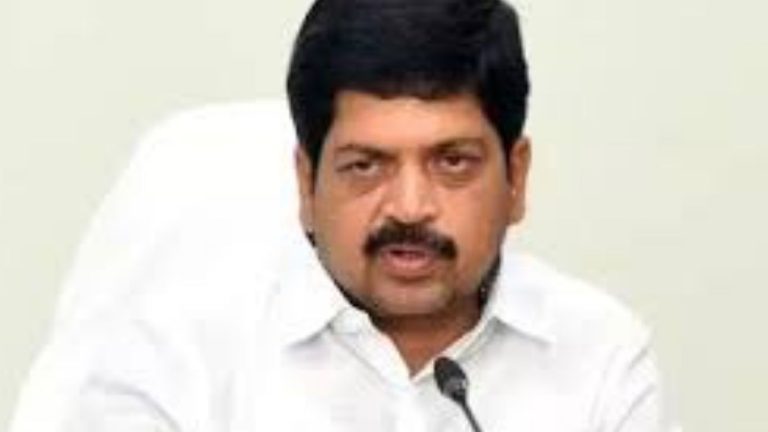 Kollu Ravindra: వైసీపీ నేతలు మద్యంపై మాట్లాడడం హస్యాస్పదం