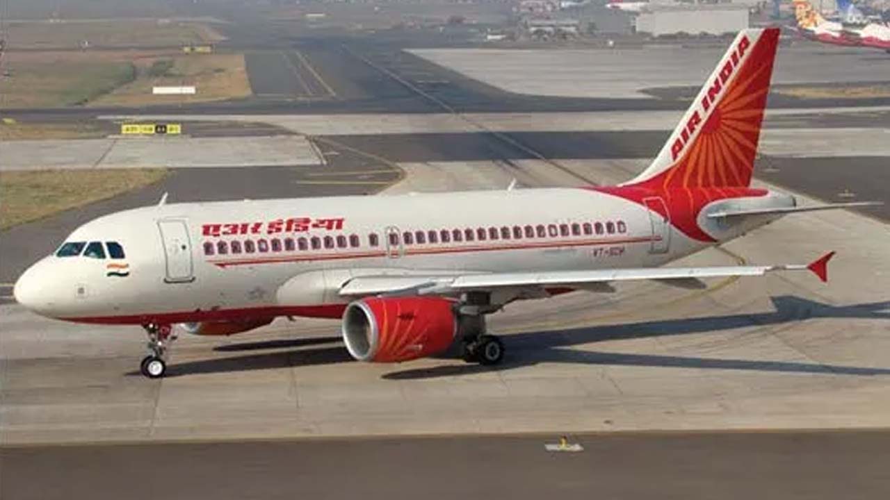 Air India: మరోసారి ఎయిర్ఇండియా విమానానికి తప్పిన భారీ ముప్పు..!