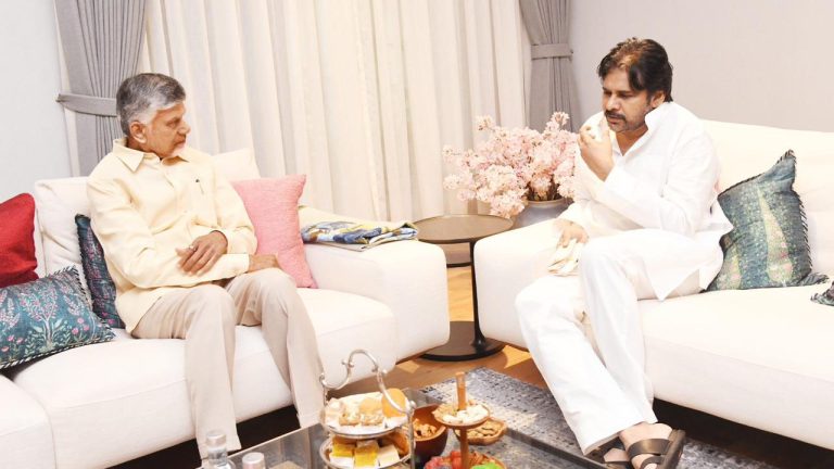 CM Chandrababu Meets Pawan Kalyan: పవన్‌ కల్యాణ్‌తో సీఎం చంద్రబాబు గంటకుపైగా భేటీ.. ఈ అంశాలపైనే చర్చ..