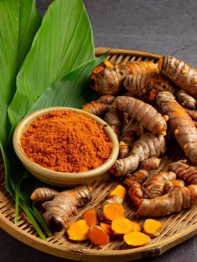 ప్రతీరోజు చిటెకెడు పసుపుతో ఆయుర్వేద అమృతం: పసుపు ద్వారా దీర్ఘాయుష్షు!