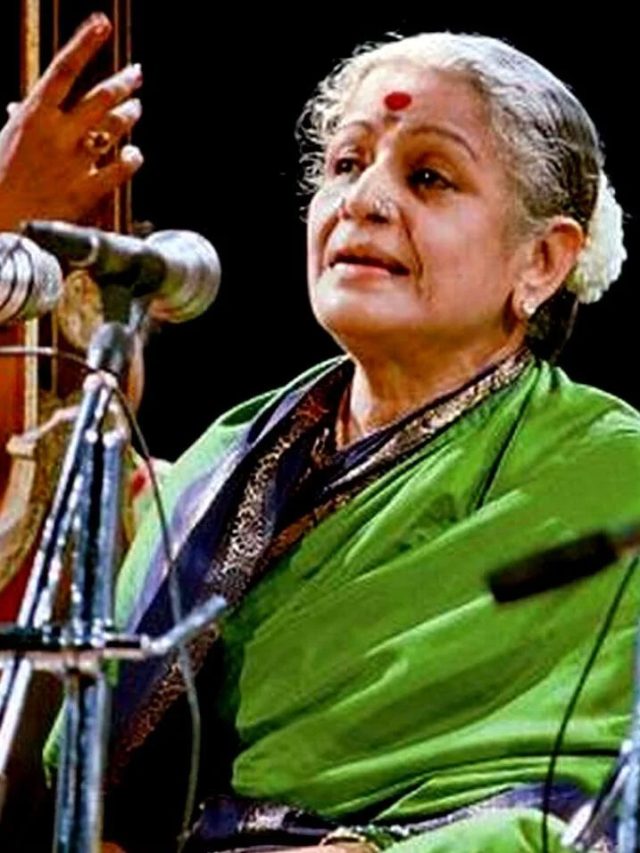 ఎందుకు మహా గాత్రకోకిల MS.సుబ్బలక్ష్మి గారు సూపర్ లెజెండ్ ?