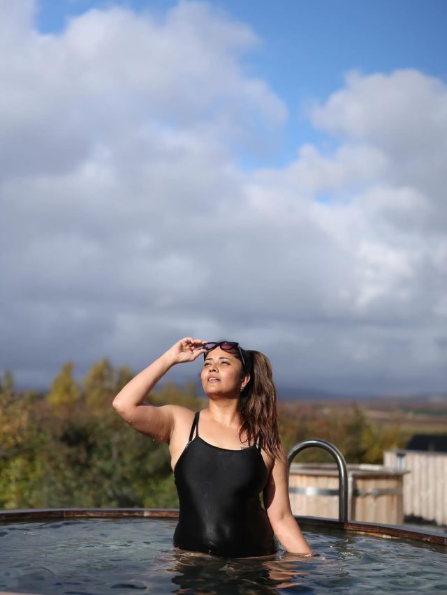 బాత్ టబ్ లో అందంతో రెచ్చిపోయిన అనసూయ