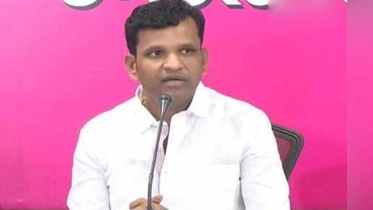 Gadari Kishore : తాటాకు చెప్పుళ్లకు భయపడము.. పార్టీ కోసం ప్రజలకోసం పనిచేస్తాం