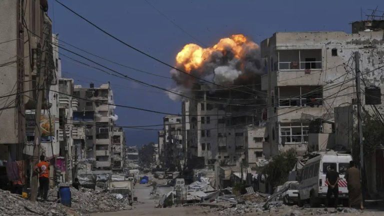 Israel-Hamas War: గాజాలో ఉంటే వారంతా ఉగ్రవాదులే.. ఇజ్రాయిల్ వార్నింగ్..