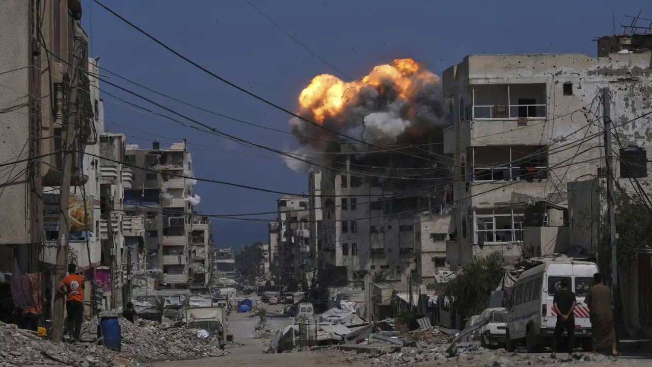 Israel-Hamas War: గాజాలో ఉంటే వారంతా ఉగ్రవాదులే.. ఇజ్రాయిల్ వార్నింగ్..