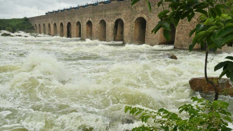 Osman Sagar, Himayat Sagar: ఫుల్ ట్యాంక్ లెవెల్ కి ఉస్మాన్ సాగర్, హిమాయత్ సాగర్ జంట జలాశయాలు..
