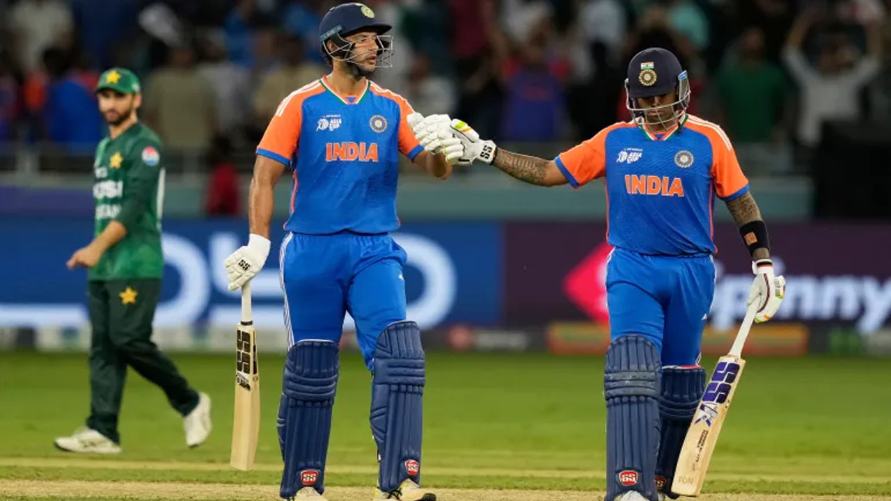 India vs Pakistan: ఫస్ట్ మ్యాచ్‌లో షేక్ హ్యాండ్ వివాదం.. మరి రేపు ఏం జరగనుంది..?