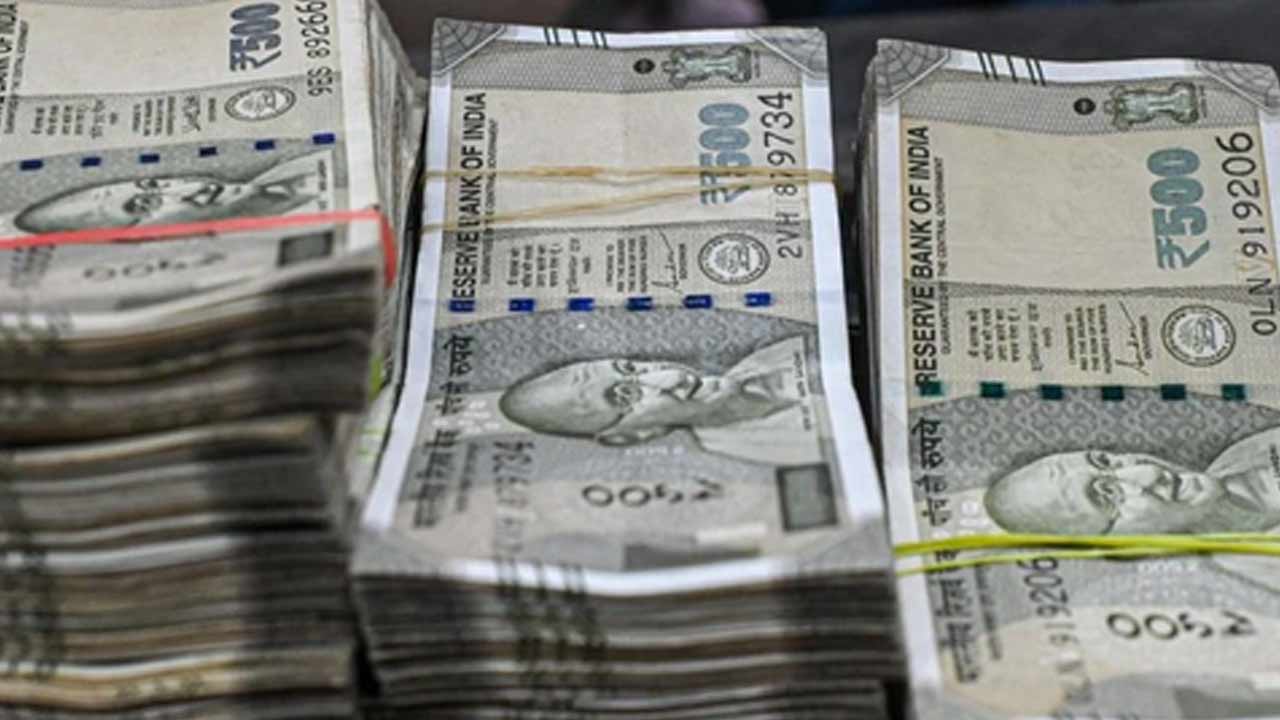 Election Code : ఎక్కడికి ఎంత నగదు తీసుకెళ్లగలరు..? తెలంగాణ ప్రభుత్వం షాకింగ్ నిర్ణయం