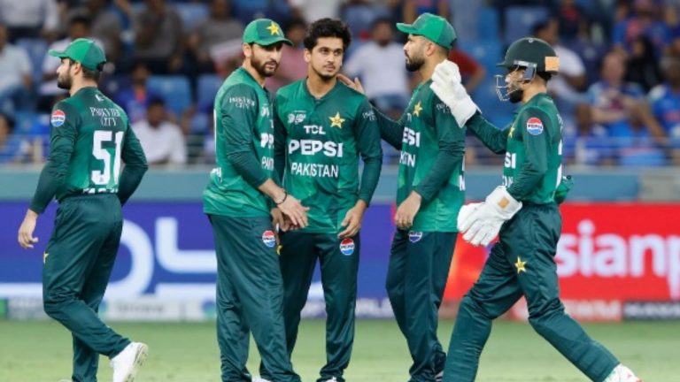 Pakistan: ఛీ.. ఛీ.. ఆటే కాదు.. నిరసన చేయడం కూడా చేతకాదా? ఆసియా కప్ 2025లో హైడ్రామా!