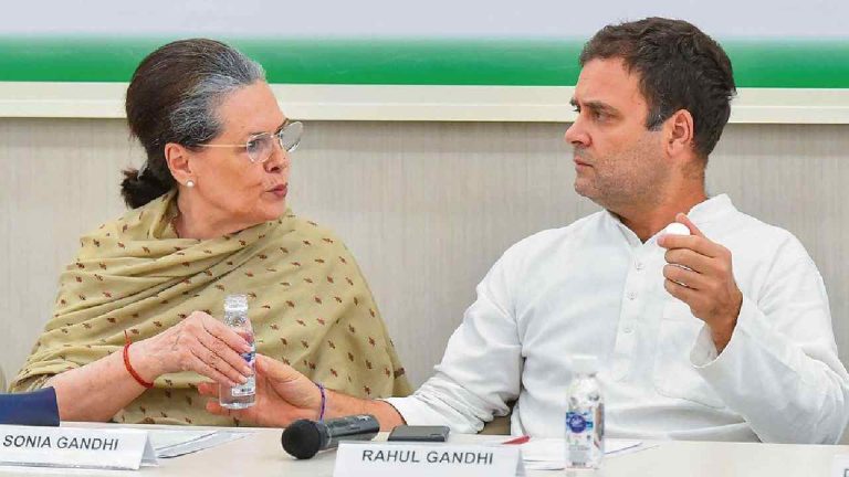 Goa Minister:  తల్లిని ప్రేమించని రాహుల్ గాంధీ దేశాన్ని ఎలా ప్రేమిస్తాడు..?