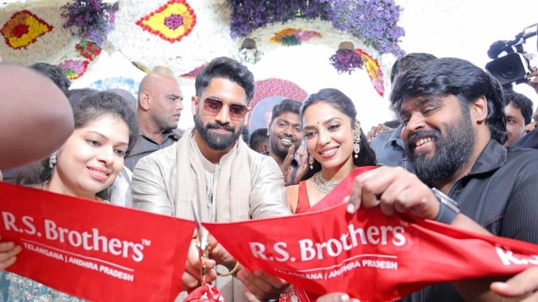 R.S. Brothers : 15వ షోరూమ్ హైదరాబాద్ వనస్థలిపురంలో శుభారంభం