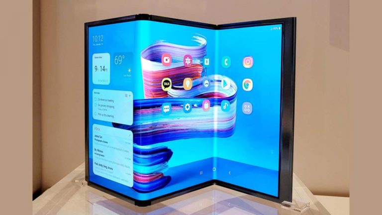 Samsung Tri Fold Phone: సామ్ సంగ్ మరో సంచలనం.. ట్రై ఫోల్డ్ ఫోన్ వచ్చేస్తోంది..