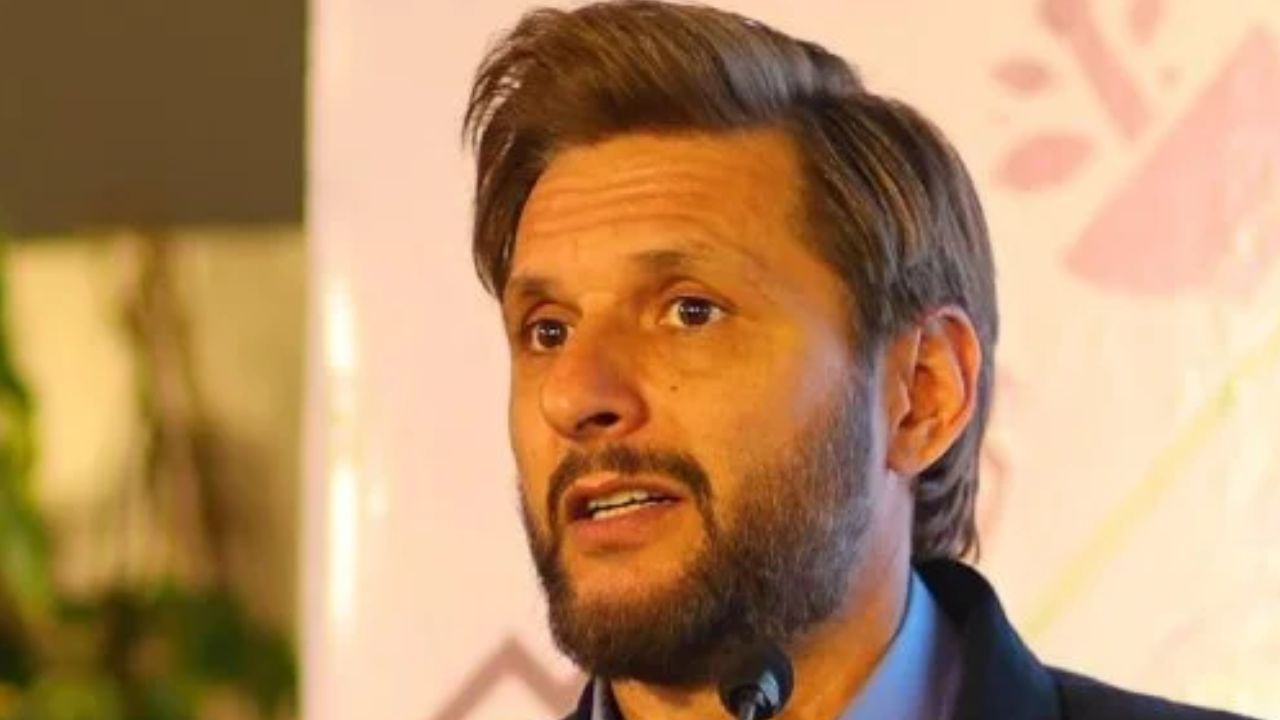Shahid Afridi: ఆ అంపైర్‌ ఐపీఎల్‌లో కూడా ఆడాలి కదా?.. వివాదాస్పద వ్యాఖ్యలు చేసిన అఫ్రిది!