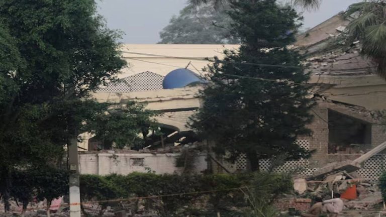 Lashkar Terror Activities: ఆపరేషన్ సింధూర్ శిథిలాలను కూల్చిన ఉగ్రవాదులు.. లష్కర్ ఎ తోయిబా ప్లాన్ ఏంటి!