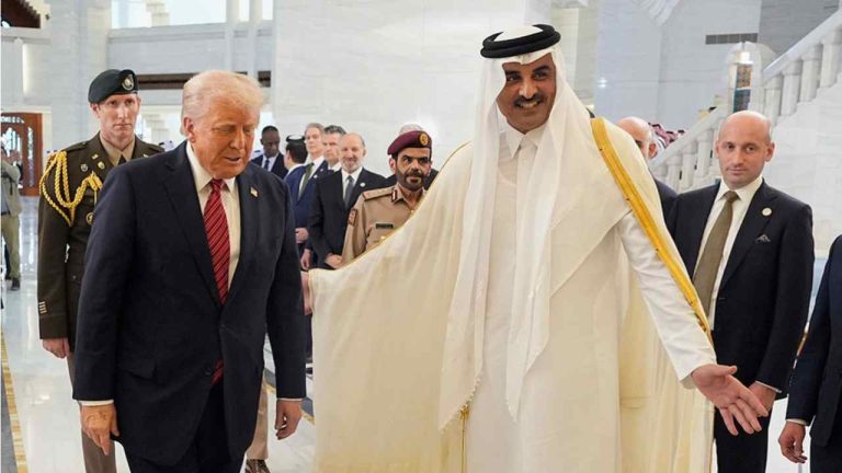 Israel Strikes Qatar: ఇదేం ద్రోహం భయ్యా, ట్రంప్ డబుల్ గేమ్.. ఖతార్‌కు $400 మిలియన్లు బొక్క..