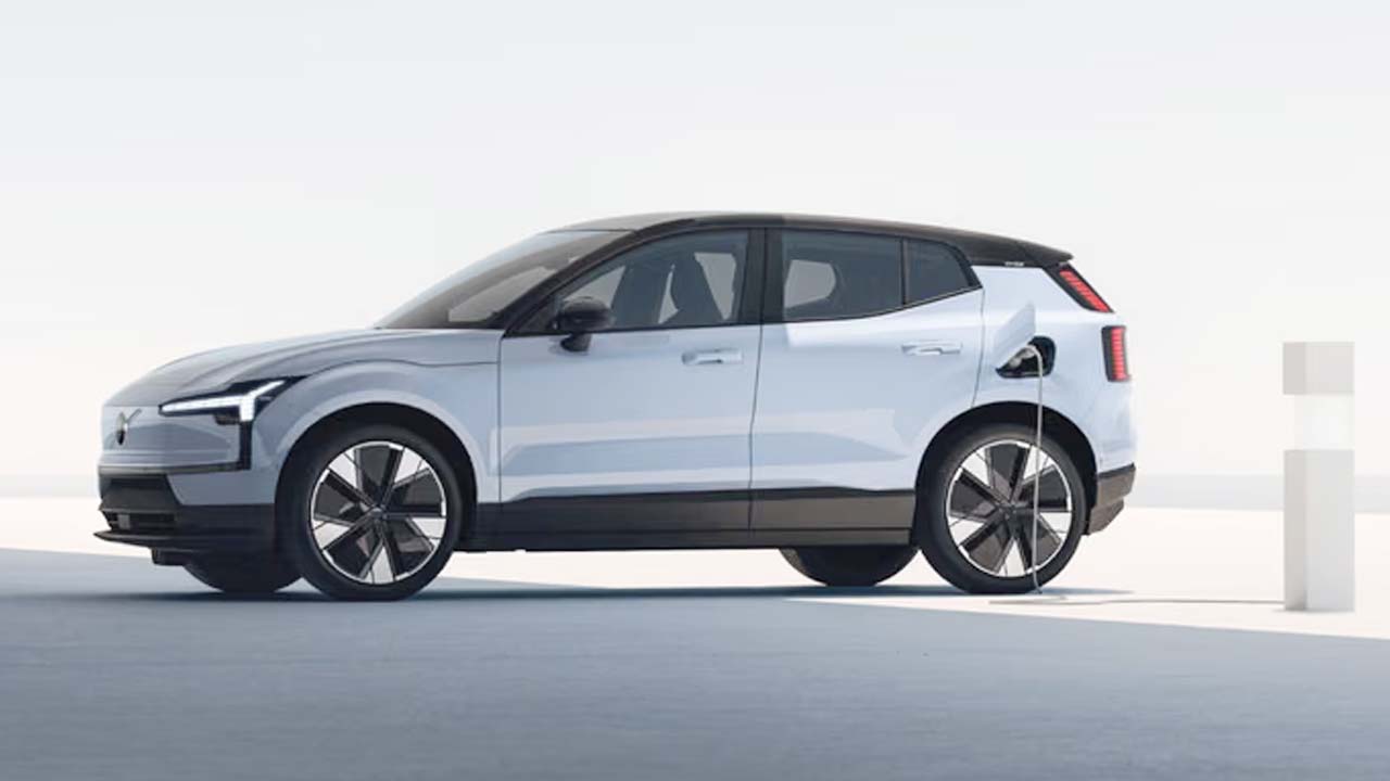 Volvo EX30: 5 కెమెరాలు, 5 రాడార్లు, 12 అల్ట్రాసోనిక్ సెన్సార్లతో వోల్వో EX30 ఎలక్ట్రిక్ కారు రిలీజ్.. 480KM రేంజ్