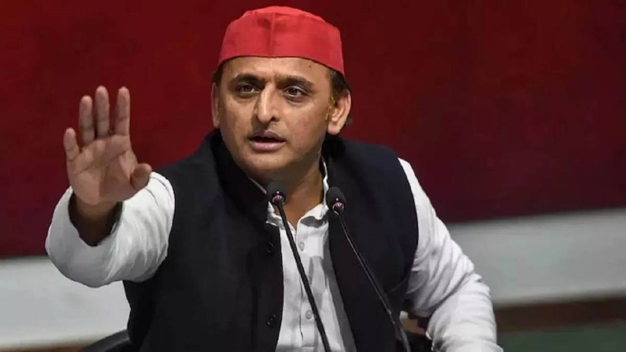 Akhilesh Yadav: అఖిలేష్ యాదవ్ ఫేస్‌బుక్ ఖాతా క్లోజ్.. బీజేపీపై ఎస్పీ నేతల ధ్వజం