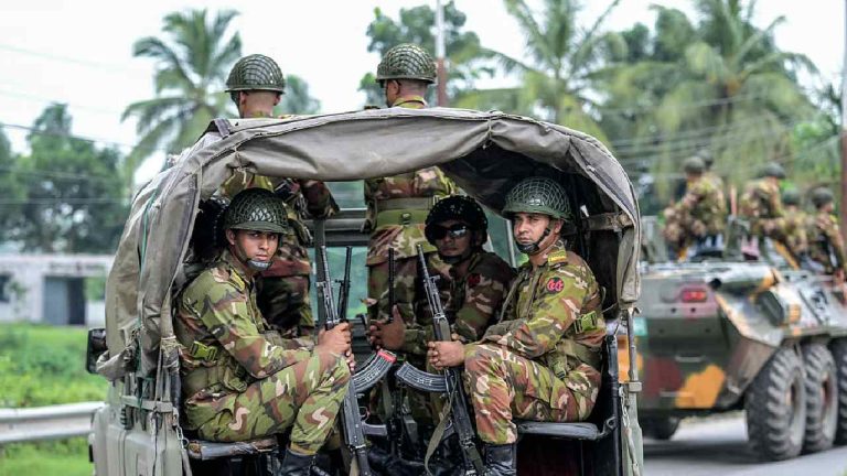 Bangladesh: బంగ్లాదేశ్‌లో కలకలం.. 14 మంది సైనిక అధికారుల అరెస్ట్, మేజర్ జనరల్ మిస్సింగ్..